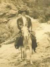 1909burro-riding-thb.jpg